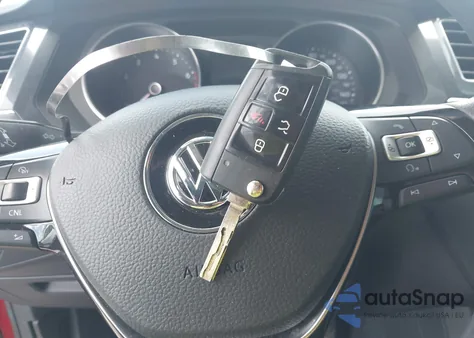 2018 Volkswagen Tiguan 2.0T S z USA, uszkodzony, nr VIN 3VV1B7AXXJM124554